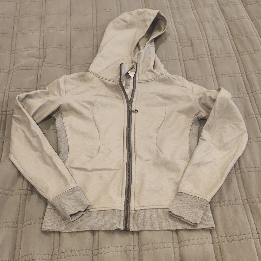 Waxed Lululemon Athletica Light Gray Zip-Up Hoodie Size 4!
